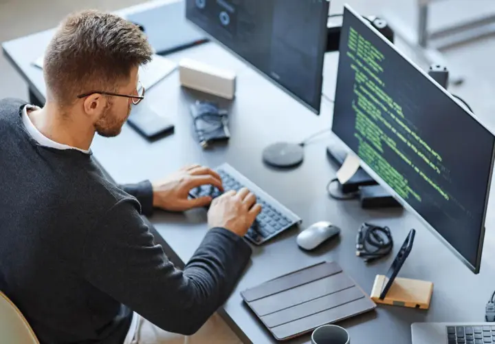 Ile kosztuje założenie strony internetowej i jej utrzymanie w 2023 roku?