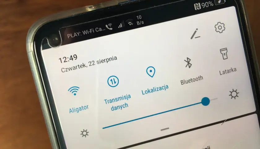 Jak sprawdzić siłę sygnału internetu mobilnego i poprawić łączność
