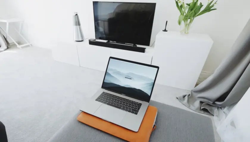 Jak podłączyć laptopa do TV HDMI - proste kroki i porady