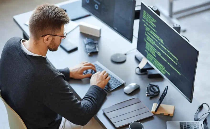 Ile kosztuje założenie strony internetowej i jej utrzymanie w 2023 roku?
