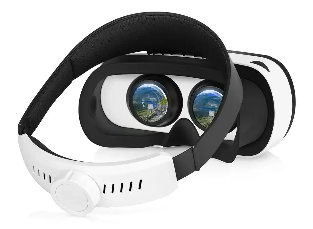 Zdjęcie Jak oglądać filmy VR na telefonie i cieszyć się niesamowitym doświadczeniem
